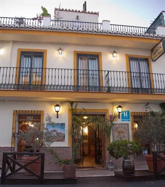 Hostal San Juan Salobreña Екстериор снимка